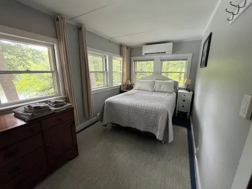 Waterfront camp on quiet part of Lake Winnisquam, dog-friendly, w/dock