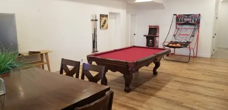 Gorgeous 8-Bedroom Mansion with Private Pool in Cedar City