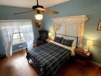 The Baugh Farm-Country Living near ATX