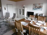 Large vacation apartment with 180-degree views of the mountains