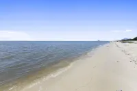Oceanfront 3Br/2BA. Sleeps 10. Private Beach. Gulf Views. Ocean Springs - Beach
