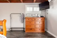 1-bedroom vacation home just 5 minutes to Kia Forum