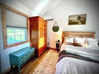 Tranquil Cabin on 71/acre cattle farm—near Cloud 9 ranch and Ozark rivers!