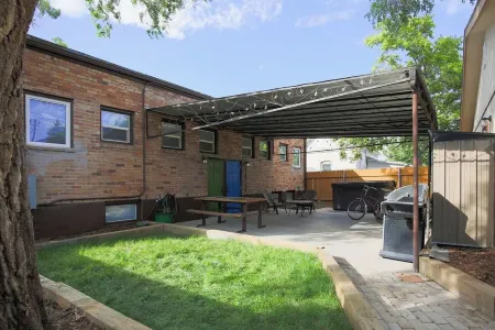 Sunny Downtown Oasis · Hot Tub · Casita Verde