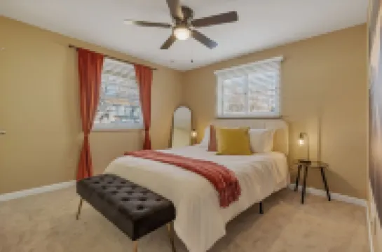 ᨒFIREHAUSᨒHotTubᨒCinemaᨒBBQᨒBadmintonᨒGames