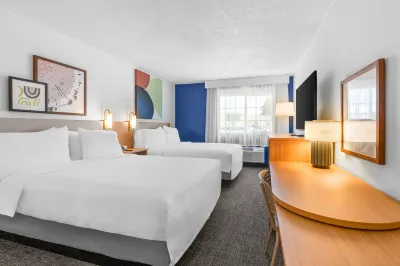 Spark by Hilton Modesto Hotels near Walmart