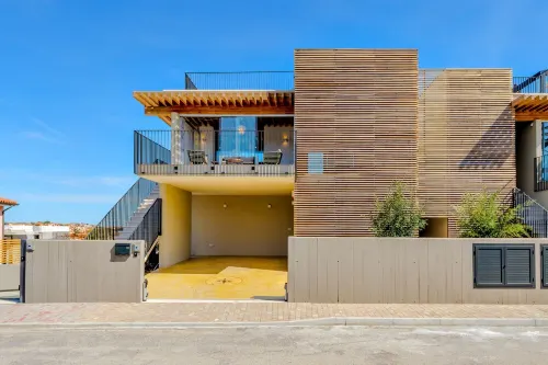 Modern, comfortable villa in Costa Smeralda, Sardinia near Olbia Airport