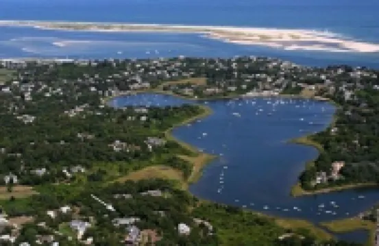 Chatham-Walk to Town/Beach-Multi Family Friendly