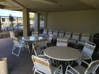 Outstanding Location!! Right on the Beach, 1 Bed, 2 Bath Condo, Gulf Strand #203 Các khách sạn ở Saint Pete Beach