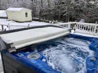 GREAT FOR FAMILIES! 3 MINUTE WALK TO MAIN STREET & 1 MILE FROM WINDHAM SKI MT. 윈드엄 호텔