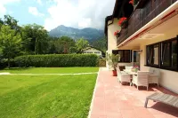 Ideal for nature lovers, families and dog owners