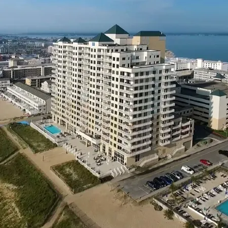 Luxury Gateway Grand #603: Stunning Ocean & Bay Views, Outstanding Amenities ...