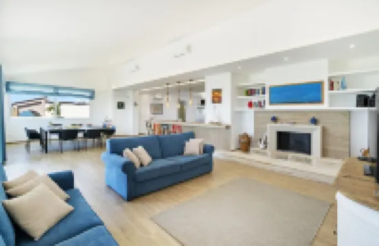 Villa Nettuno, enchanting contemporary villa, seafront , with pool