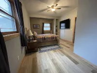 River Valley Cabin - Balcony
