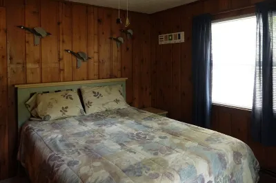Feel of an "Up North" cottage with the convenience of in-town East Tawas
