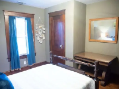 Mid-century modern meets classic cape on the coast. Hotels in Mathews County