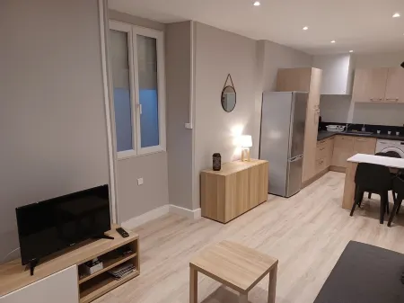 Apartment in the center of Vals les Bains Отели в г. Ардеш