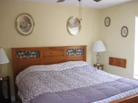 The Lake House Hotels in Hancock County