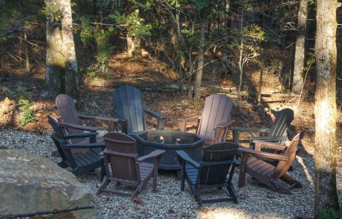 Fun group? Fun Cabin near Robbers Cave State Park!  Sleeps 14!