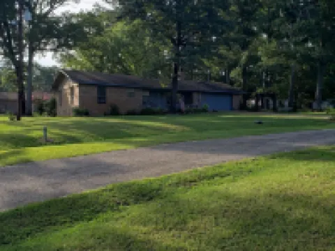 Toledo bend lake view home quiet neighborhood community boat launch. Hotels in Sabine Parish