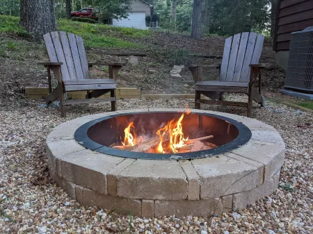 Cozy Cottage Near Lake Lanier