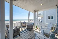 BLUE WAVE : Unique and cozy Beach House at Long Sand Beach in York!