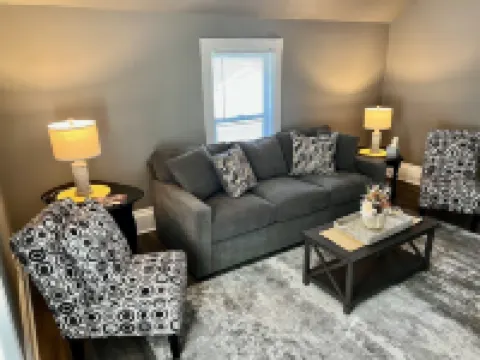 1 bedroom apt walking distance to downtown Lake Geneva