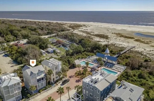 Sandpiper Cottage - Fantastic Beach Front Property on Georgia Coast w/ Elevator!
