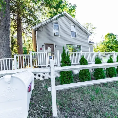Windham Pet Friendly home, 2-5min from Ski, Hiking Trials, GoldenLake, Rest&Bars