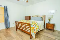 OXFORD PRIME LOCATION / ON THE SQUARE!! WALKING DISTANCE TO CAMPUS