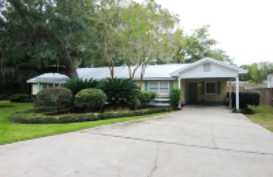 Bike to Beach, Pier & Hotspots! Fenced Yard, Geat Location!