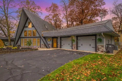 Riverhaven! Gorgeous A-Frame On St Joe River!!