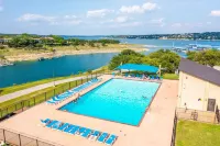 Incredible Waterfront! Relaxing!- Swim & Fish, Pool Access