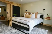 Golden Spike Stable Getaway in Downtown Tremonton Hotels in Tremonton