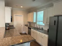 Home Game Weekender in Clemson - Spacious 5 Bed/4 Bath Pickens County 호텔