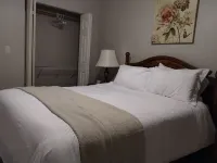 Beautiful location in the secluded woods Hotels in Pomona Township