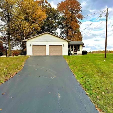 Foster Lodge at Green River Lake- Pet Friendly & NO Cleaning Fees!