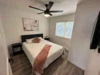 Fern Beach Hideaway Beautiful New Build Lakefront property-Pet Friendly