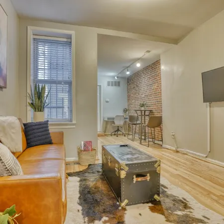 Charming Federal Hill! One Bedroom With Vibes