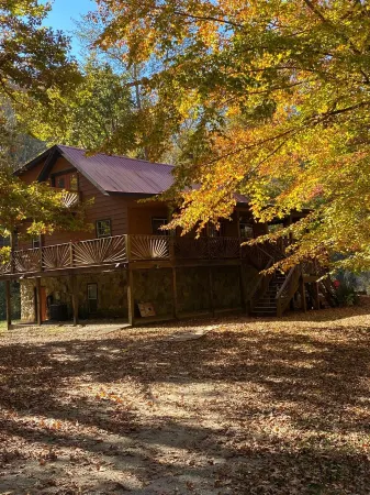 The Perfect Autumn Escape Fire Pit, Hiking
