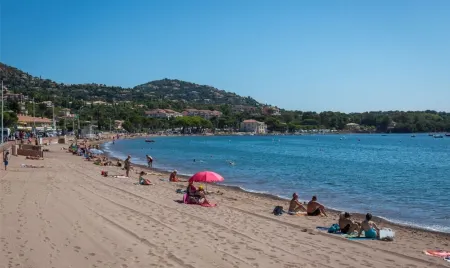 Apartment overlooking the sea and golf course at Cap Esterel Saint Raphaël