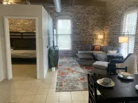 Historic 2 br & 1 ba On the River 댄빌 호텔