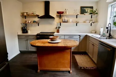 Ranch Retreat Hotels near Marigolds Antiques & More