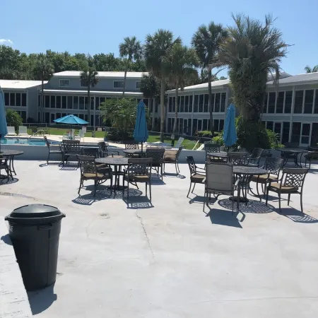 Riverbend - 2 Bedroom waterfront condo with spectacular views!!