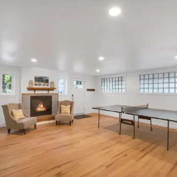 Lake Front Retreat at Cain Lake