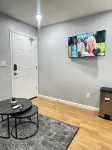 Sophisticated Suite Near JFK Airport