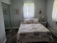 Corner Cottage near Hocking Hills, WNF, Ohio University, and Hocking College Hôtels à : Ward Township