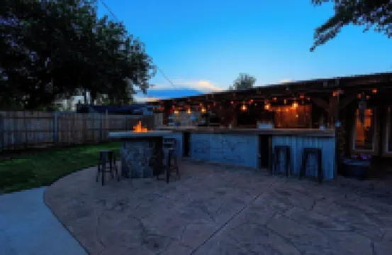 WanderLust Mid-Mod House 3Br/2Ba/2Ga Near I27/I40