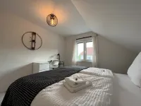 BlackNCozy - Design apartment with box-spring bed and balcony - شرفة