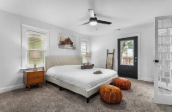 6Br KC Family Holiday Home with Hot Tub, Theater, Games and  Fun